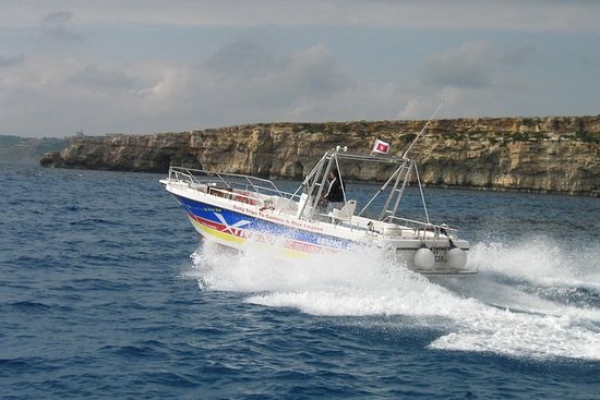 Giro in barca a Gozo
